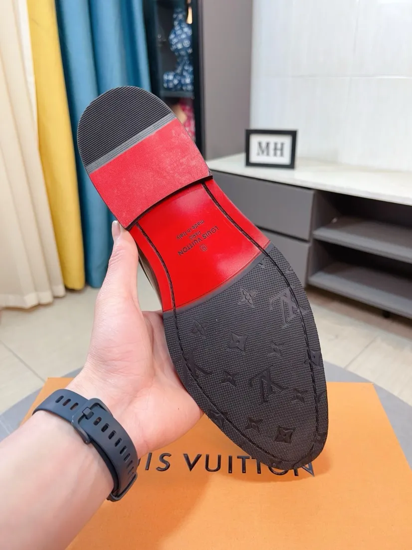 Men's men's shoes 💰520🌸🌸【LV Louis Vuitton】~ New product 🆕High-end original men's 🚹Business casual leather shoes, made of original cowhide open-edge bead fabric➕comfortable and soft cowhide lining➕cowhide insole, original LOGO rubber non-slip outsole. Code number: 38-44